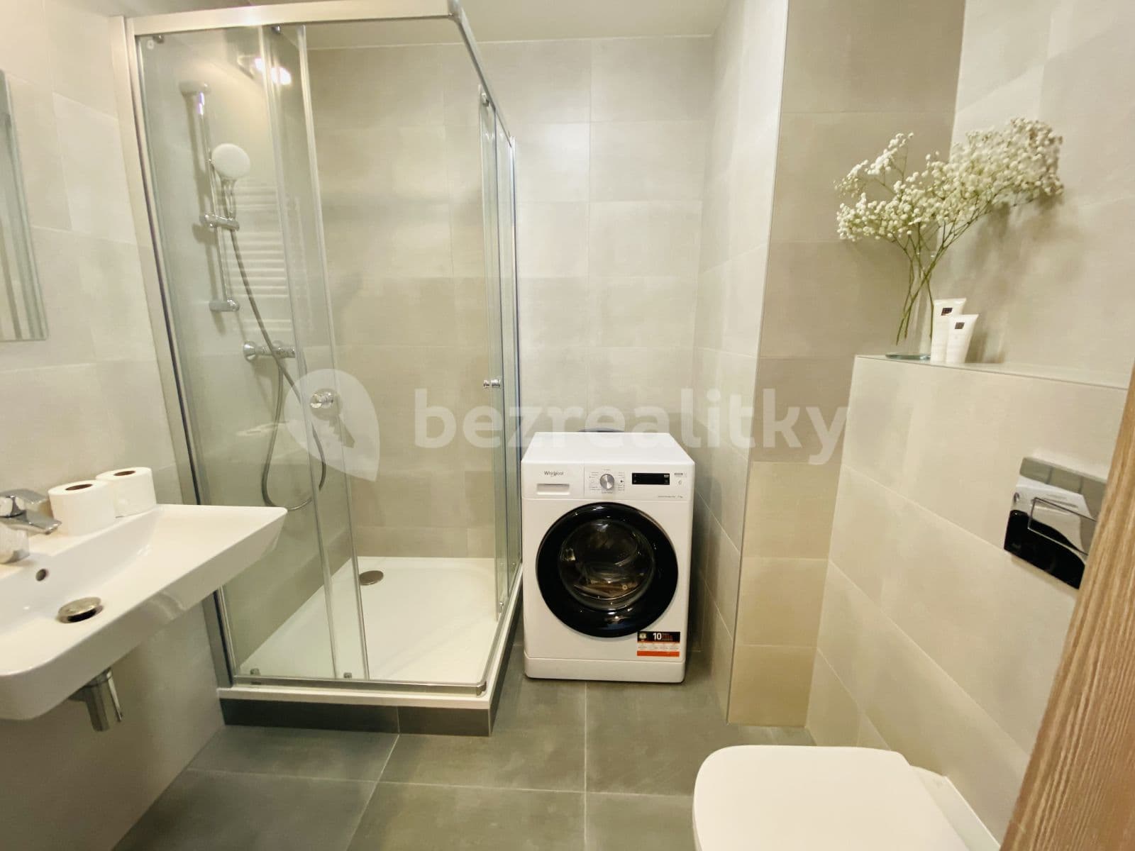 Pronájem bytu 1+kk 24 m², Františka Kadlece, Praha, Praha Pronájem bytu 1+kk 24 m², Františka Kadlece, Praha, Praha