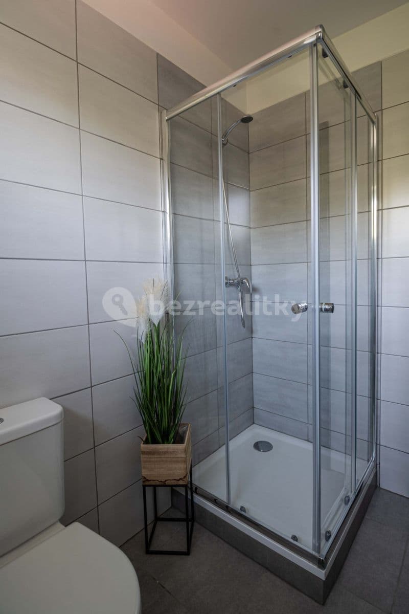 Pronájem bytu 1+kk 29 m², Sadská, Praha, Praha Pronájem bytu 1+kk 29 m², Sadská, Praha, Praha