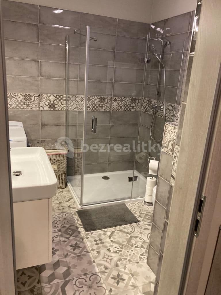 Pronájem bytu 2+1 54 m², Muškátová, Pezinok, Bratislavský kraj Pronájem bytu 2+1 54 m², Muškátová, Pezinok, Bratislavský kraj