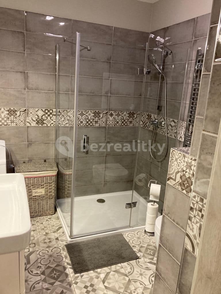 Pronájem bytu 2+1 54 m², Muškátová, Pezinok, Bratislavský kraj Pronájem bytu 2+1 54 m², Muškátová, Pezinok, Bratislavský kraj
