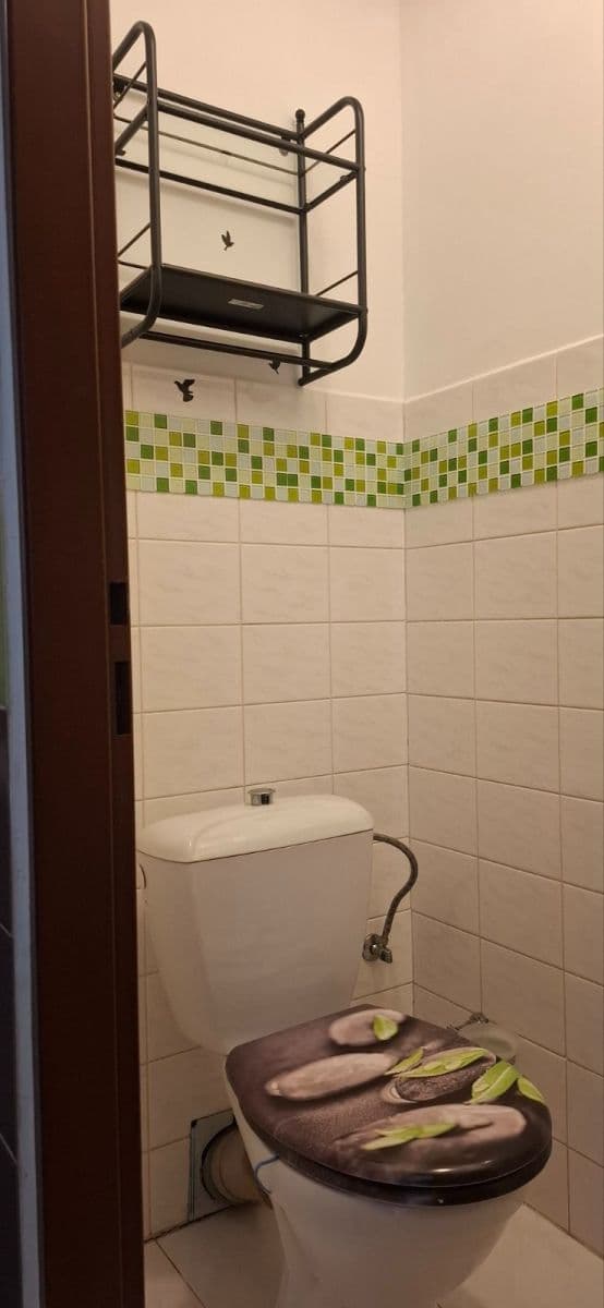 Pronájem bytu 3+kk 110 m², náměstí Smiřických, Kostelec nad Černými lesy, Středočeský kraj Pronájem bytu 3+kk 110 m², náměstí Smiřických, Kostelec nad Černými lesy, Středočeský kraj