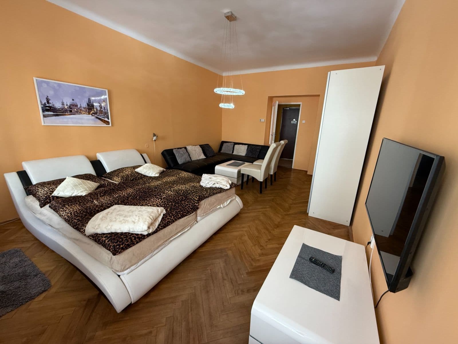 Pronájem bytu 2+1 66 m², Voroněžská, Praha, Praha Pronájem bytu 2+1 66 m², Voroněžská, Praha, Praha