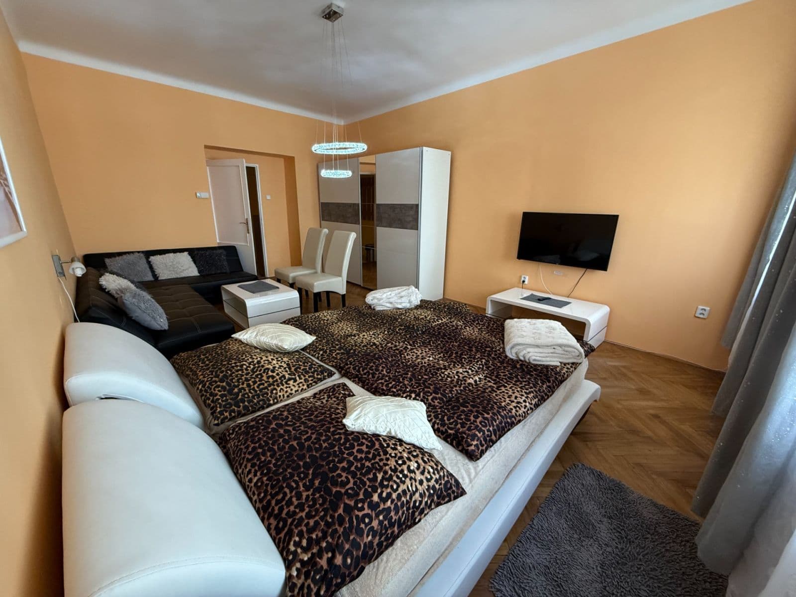 Pronájem bytu 2+1 66 m², Voroněžská, Praha, Praha Pronájem bytu 2+1 66 m², Voroněžská, Praha, Praha