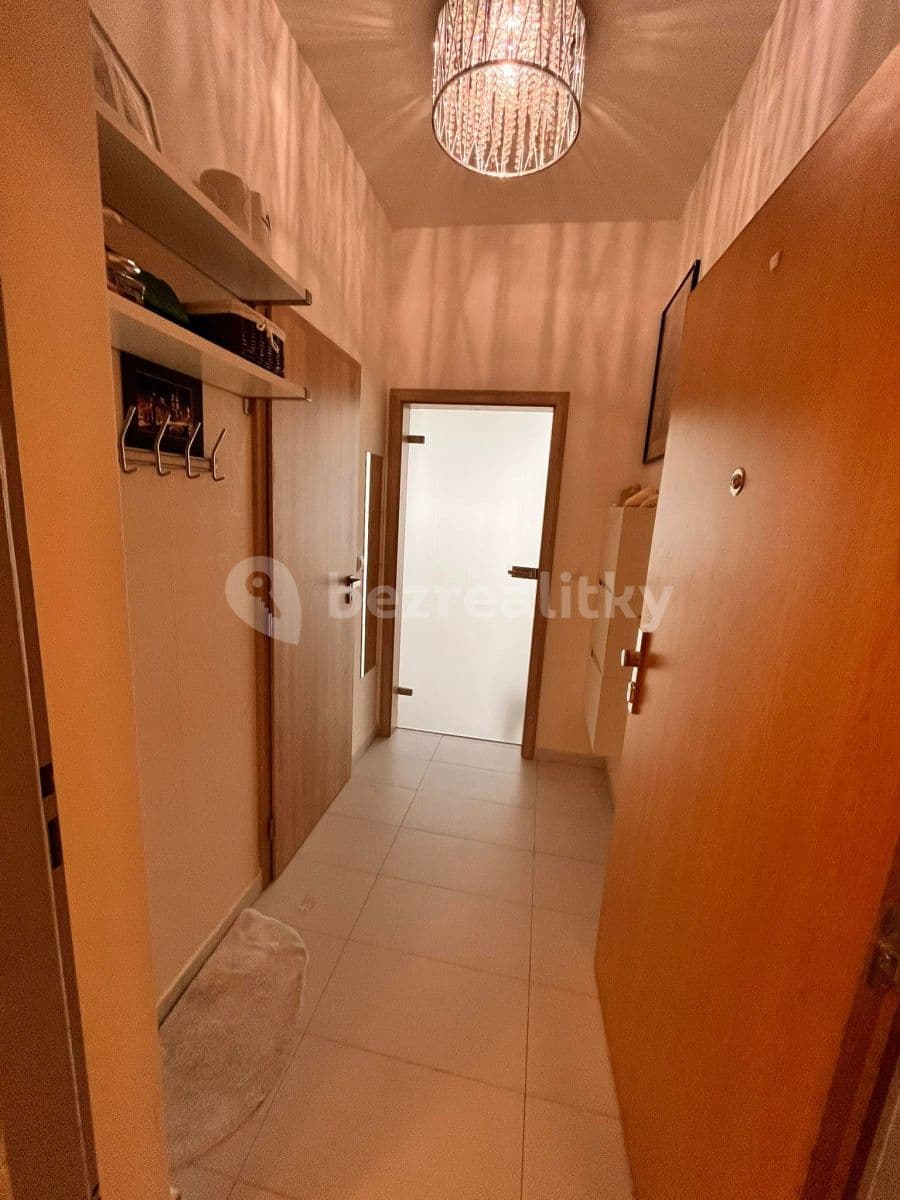 Pronájem bytu 1+kk 36 m², Emy Destinové, Jinočany, Středočeský kraj Pronájem bytu 1+kk 36 m², Emy Destinové, Jinočany, Středočeský kraj
