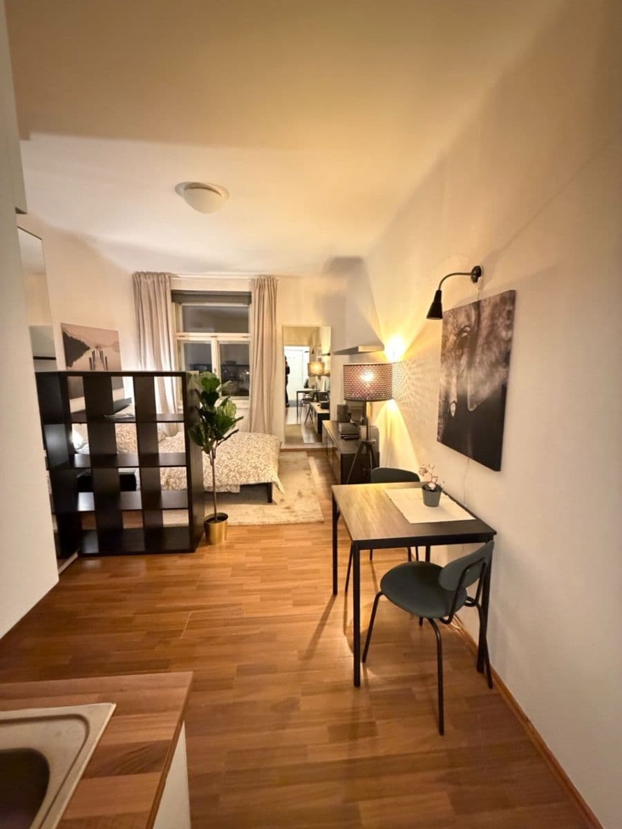 Pronájem bytu 1+kk 23 m², Koněvova, Praha, Praha Pronájem bytu 1+kk 23 m², Koněvova, Praha, Praha