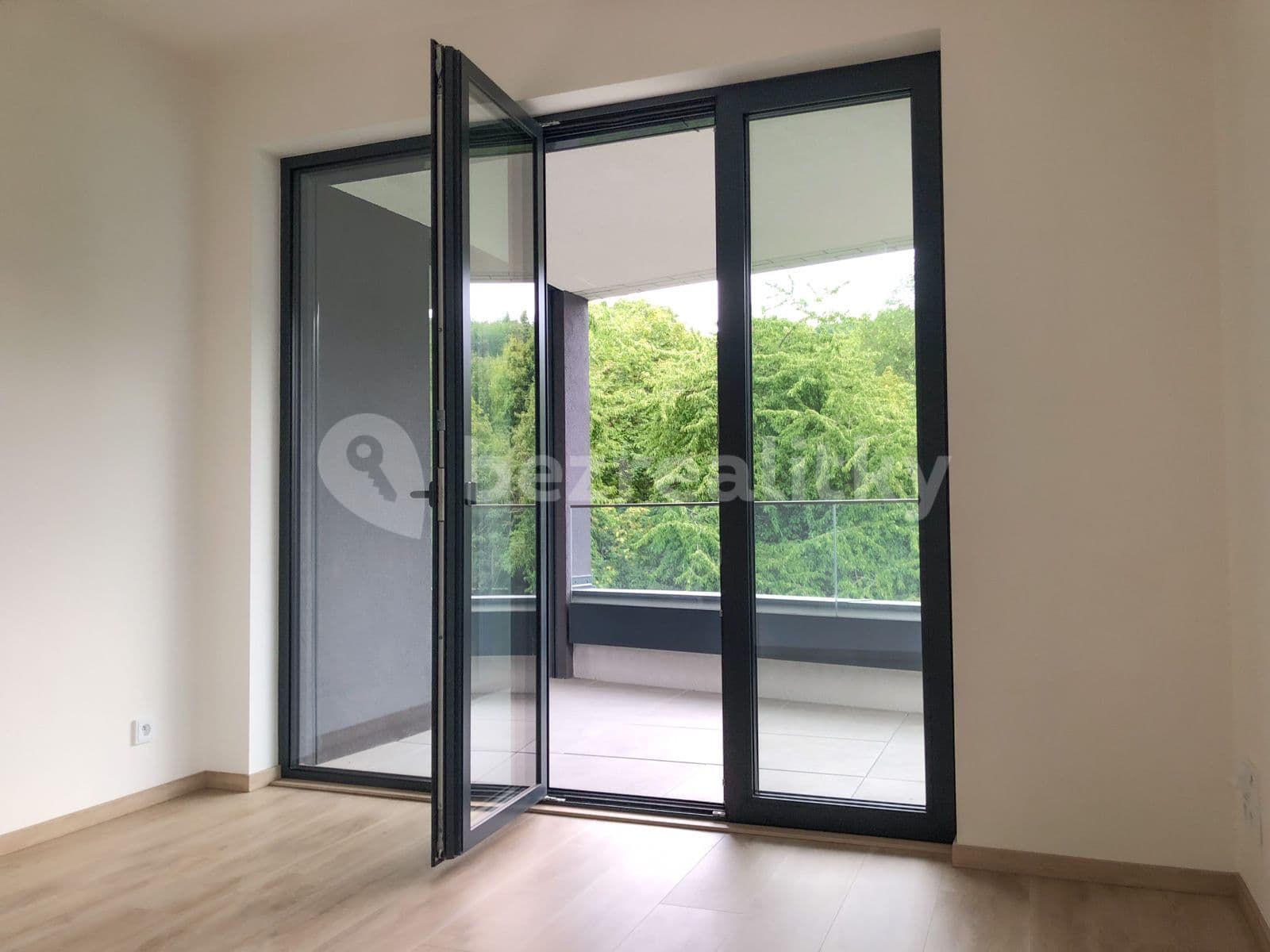 Pronájem bytu 2+kk 57 m², U Sluncové, Praha, Praha Pronájem bytu 2+kk 57 m², U Sluncové, Praha, Praha