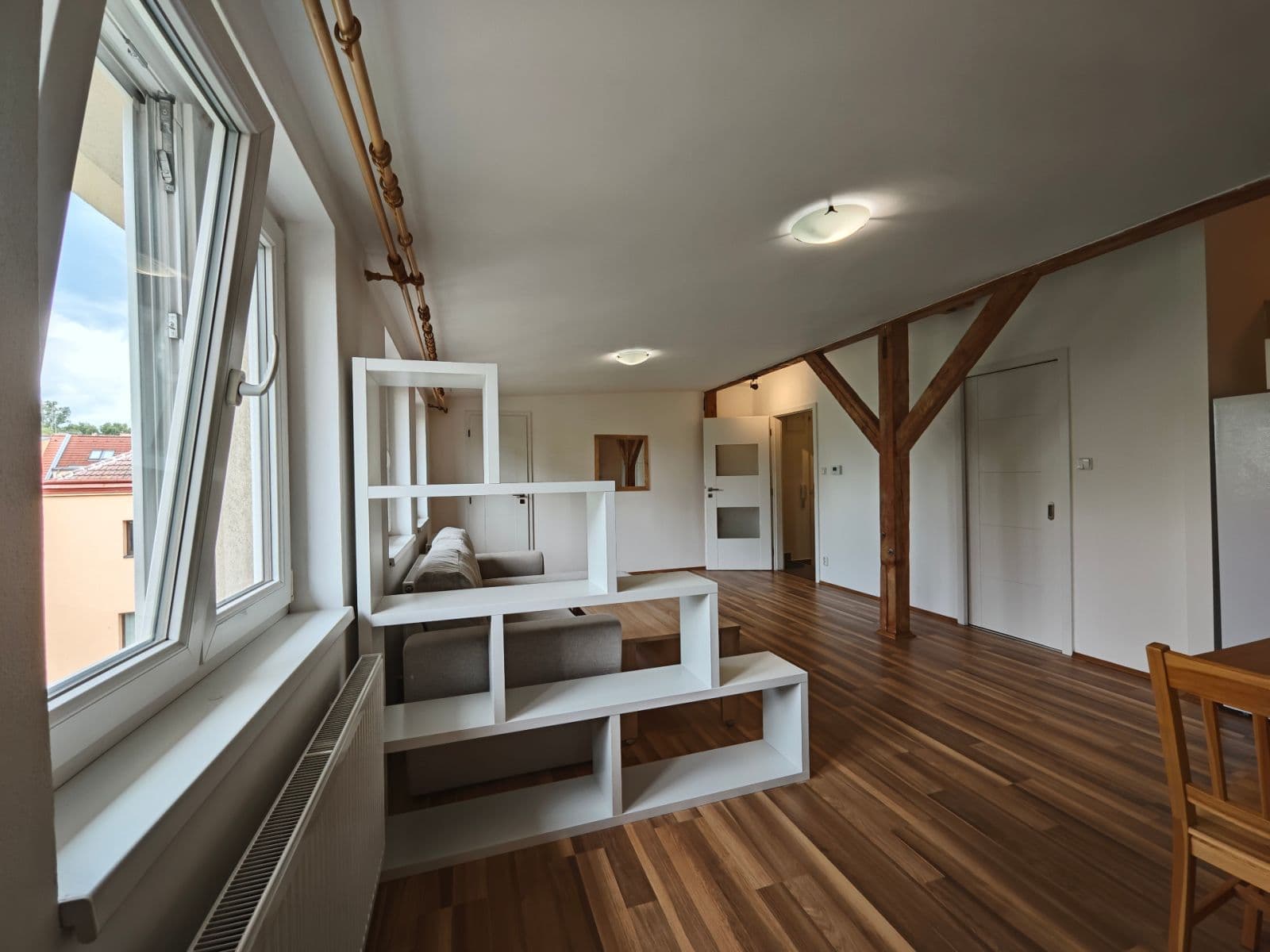 Pronájem bytu 1+kk 48 m², Spojovací, Praha, Praha Pronájem bytu 1+kk 48 m², Spojovací, Praha, Praha