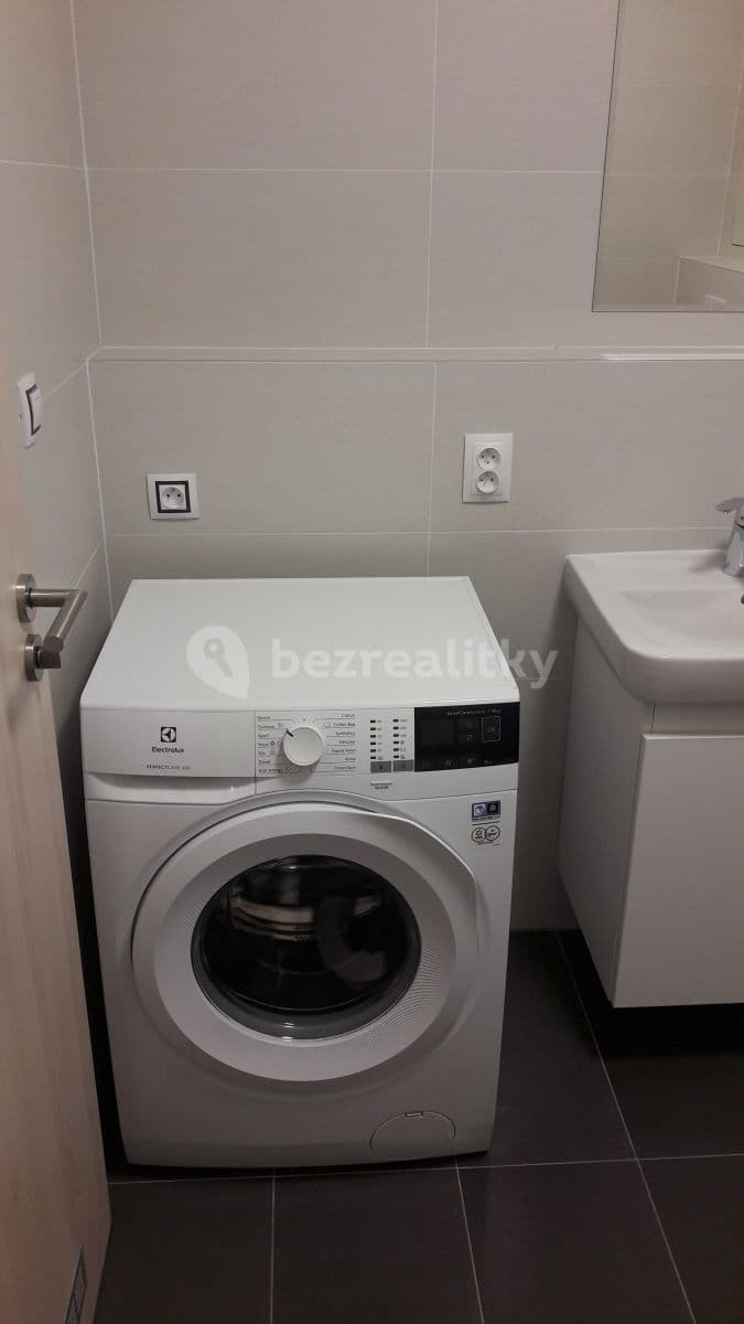 Pronájem bytu 1+kk 45 m², Dobnerova, Olomouc, Olomoucký kraj Pronájem bytu 1+kk 45 m², Dobnerova, Olomouc, Olomoucký kraj