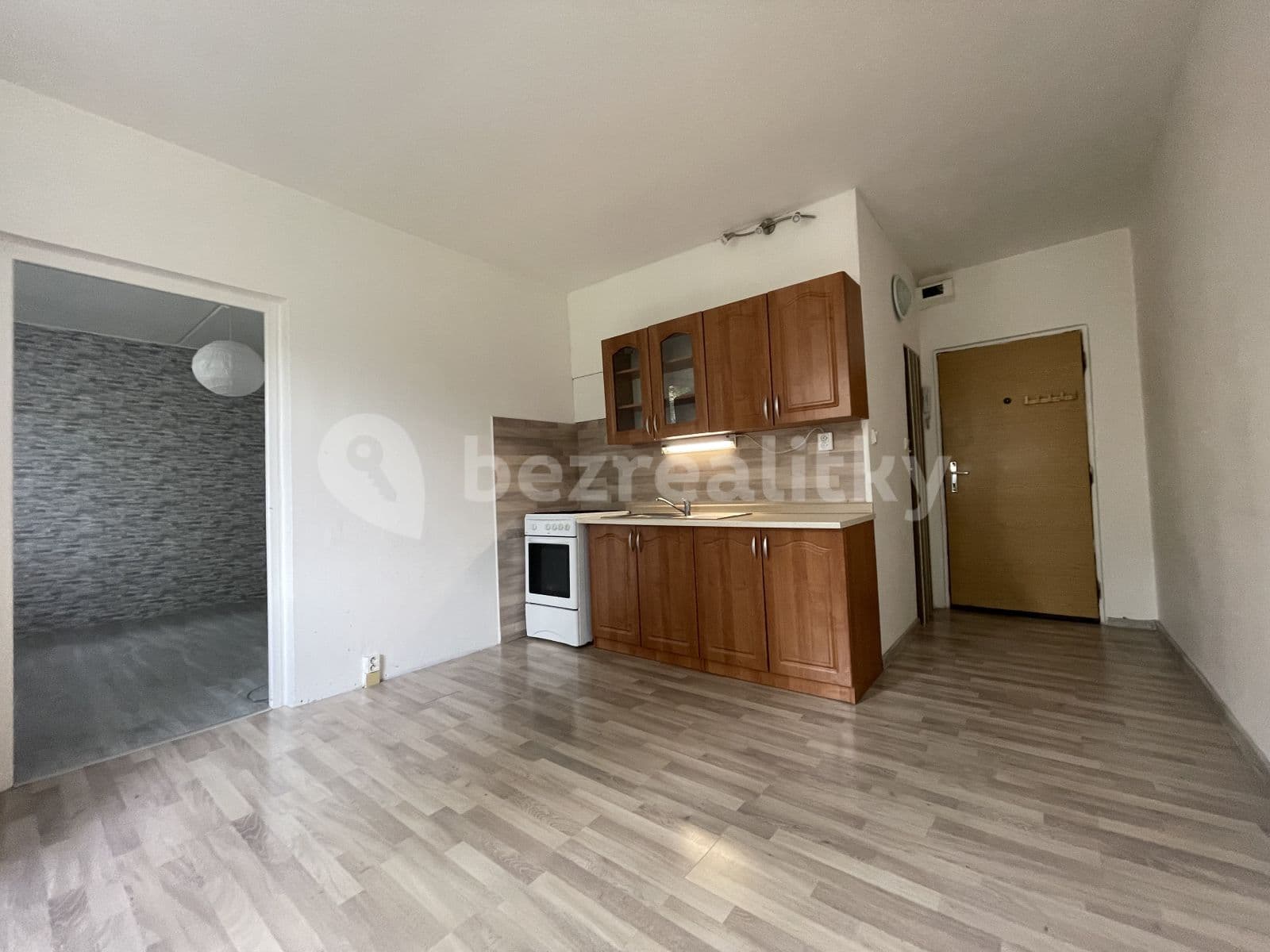 Pronájem bytu 1+1 35 m², Studentská, Jirkov, Ústecký kraj Pronájem bytu 1+1 35 m², Studentská, Jirkov, Ústecký kraj