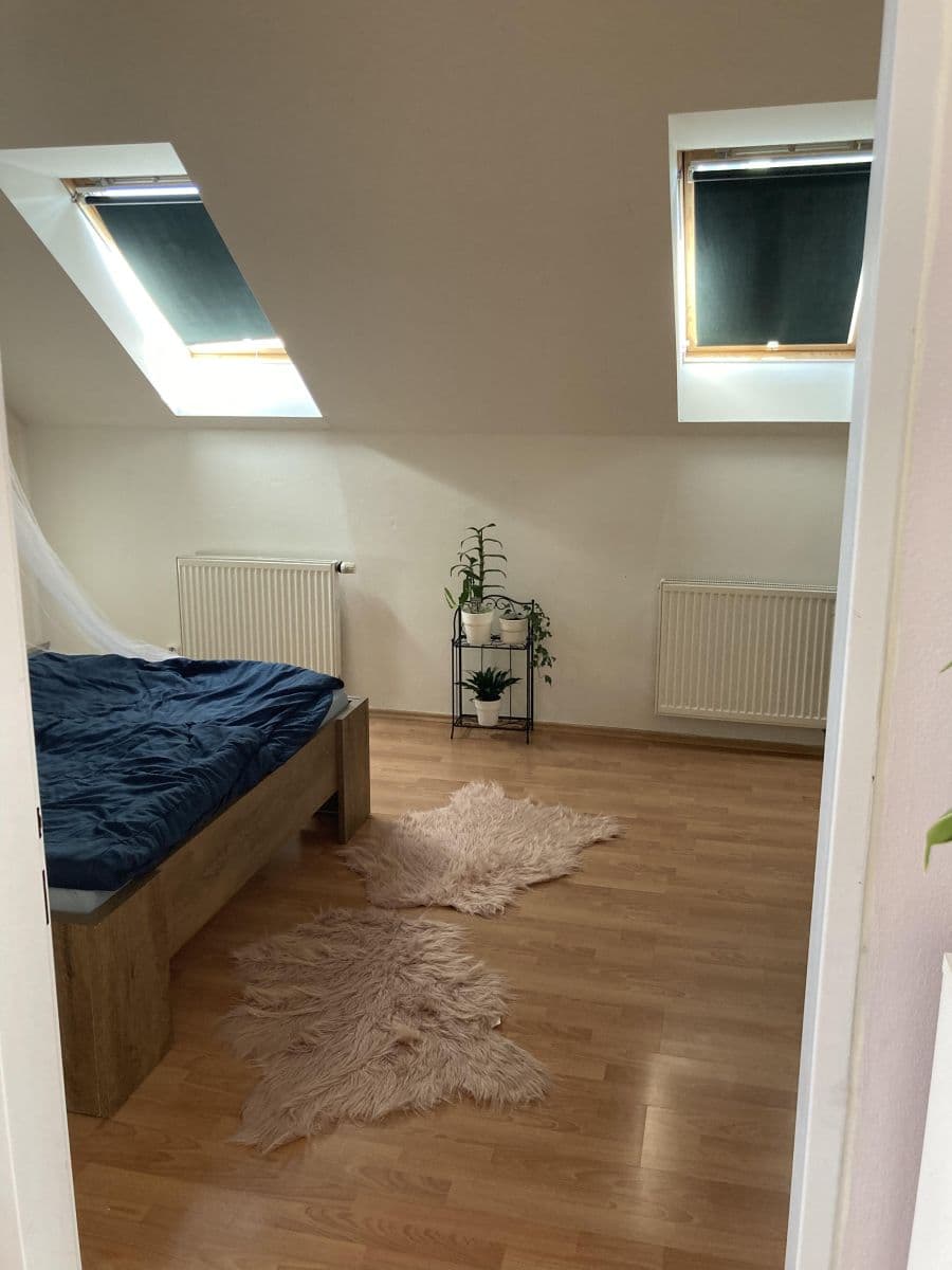 Pronájem bytu 2+kk 73 m², Unhošťská, Kladno, Středočeský kraj Pronájem bytu 2+kk 73 m², Unhošťská, Kladno, Středočeský kraj