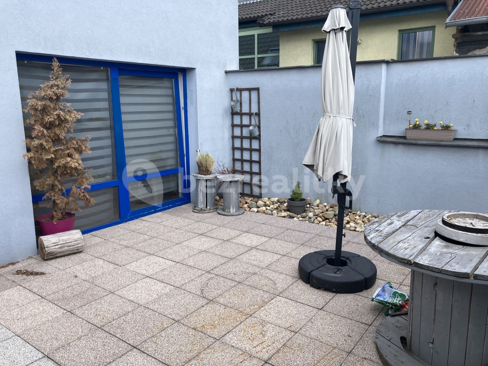 Pronájem bytu 2+kk 73 m², Unhošťská, Kladno, Středočeský kraj Pronájem bytu 2+kk 73 m², Unhošťská, Kladno, Středočeský kraj