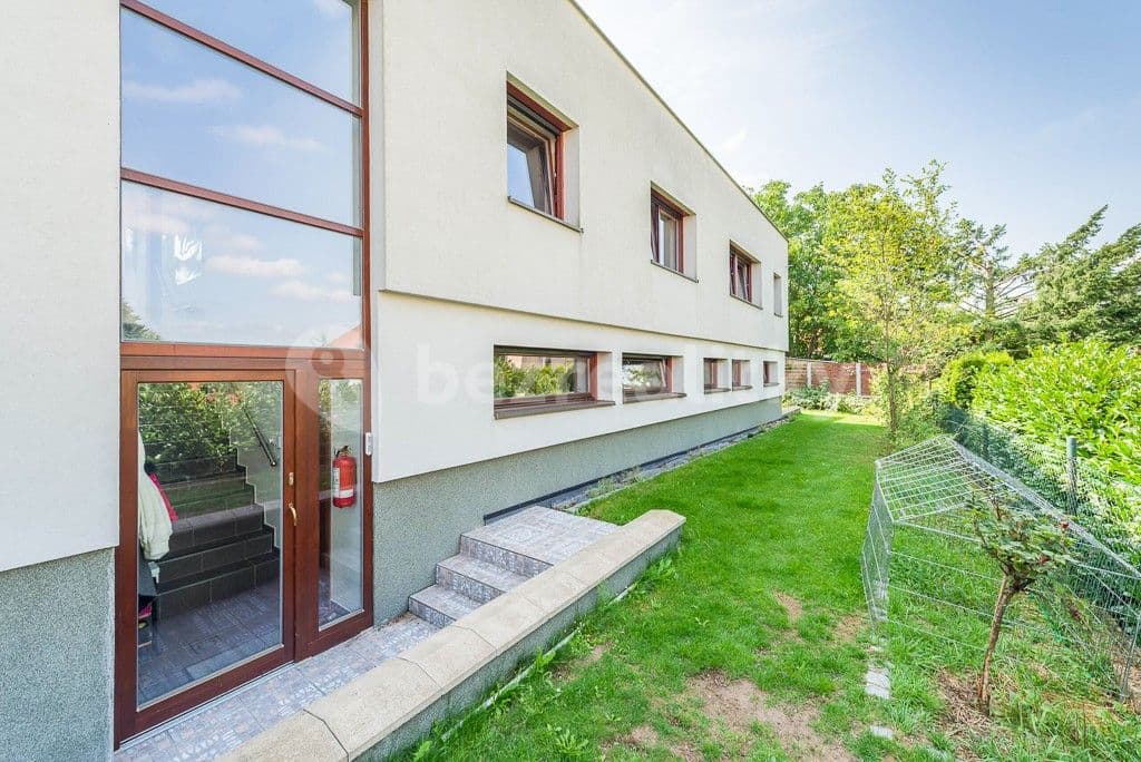 Prodej domu 316 m², pozemek 588 m², Průhonická, Jesenice, Středočeský kraj
