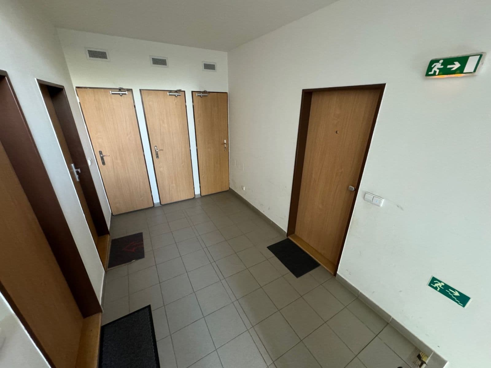 Prodej bytu 3+kk 93 m², Karlštejnská, Lety, Středočeský kraj Prodej bytu 3+kk 93 m², Karlštejnská, Lety, Středočeský kraj