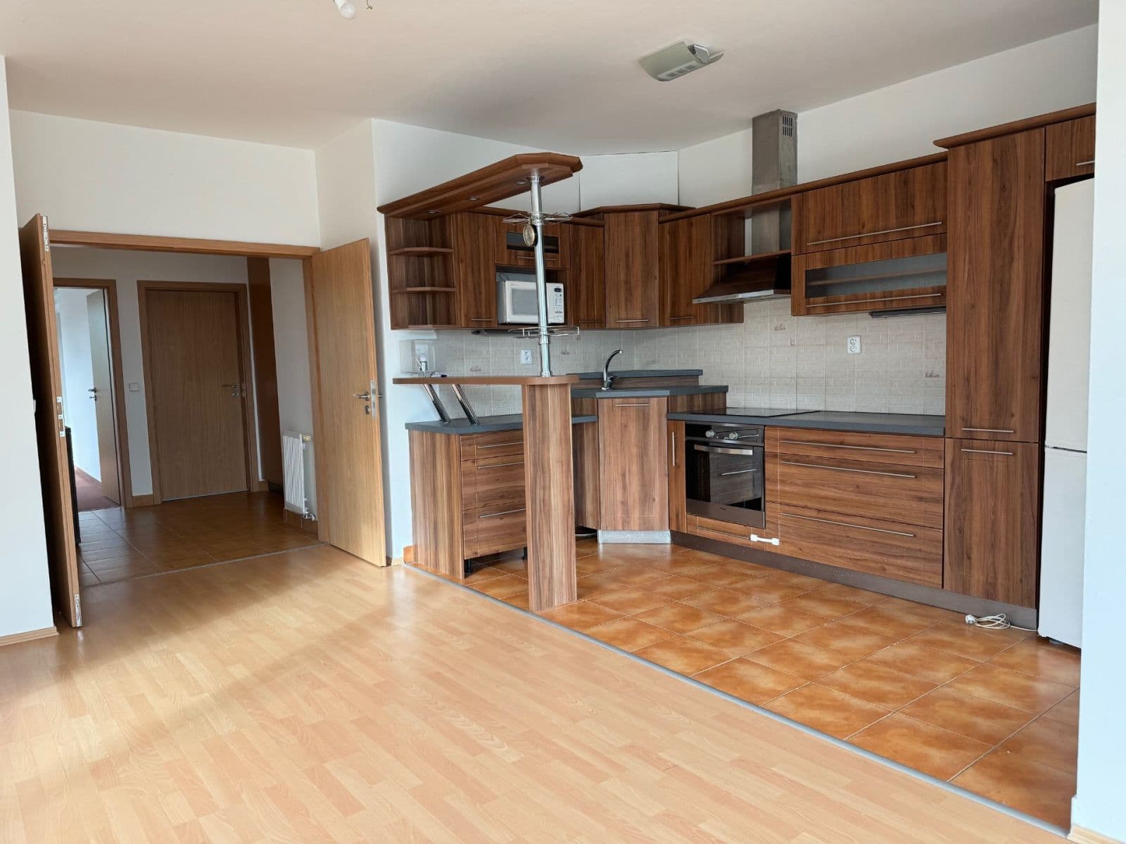 Prodej bytu 3+kk 93 m², Karlštejnská, Lety, Středočeský kraj Prodej bytu 3+kk 93 m², Karlštejnská, Lety, Středočeský kraj