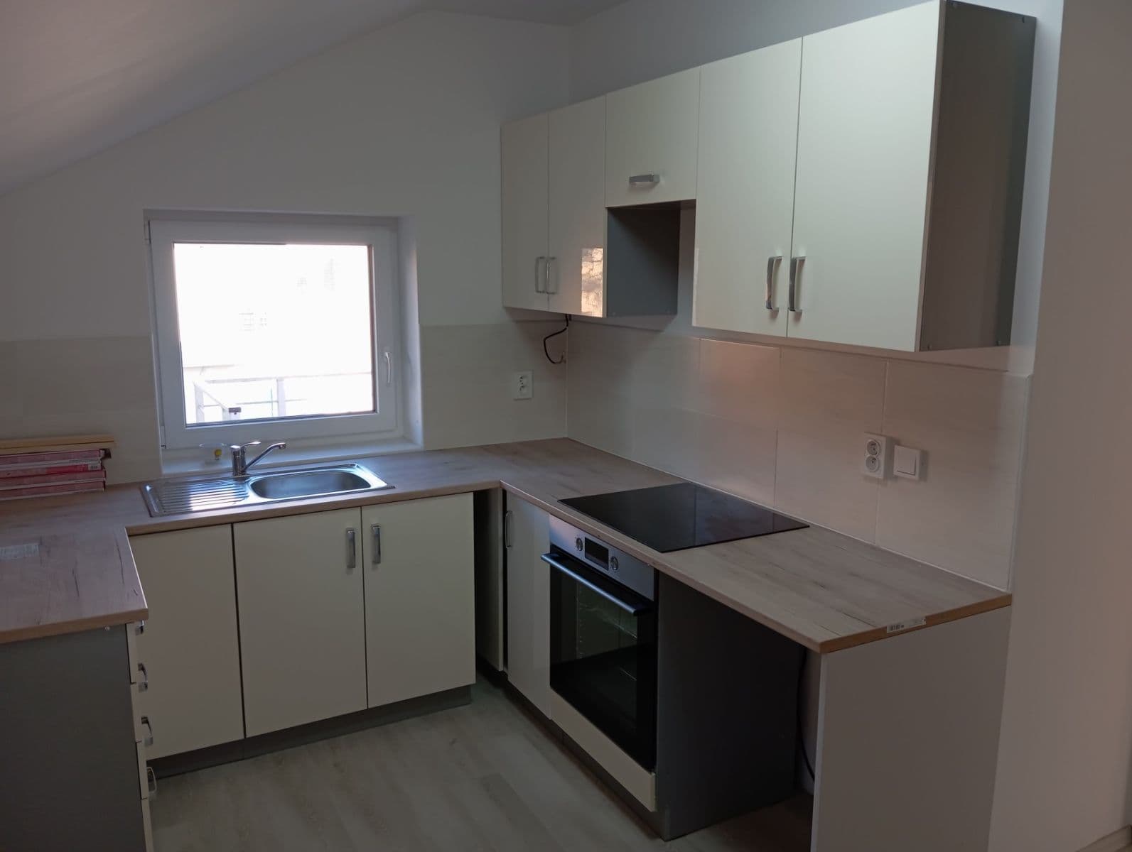 Pronájem bytu 2+kk 70 m², Hejtmanská, Praha, Praha Pronájem bytu 2+kk 70 m², Hejtmanská, Praha, Praha