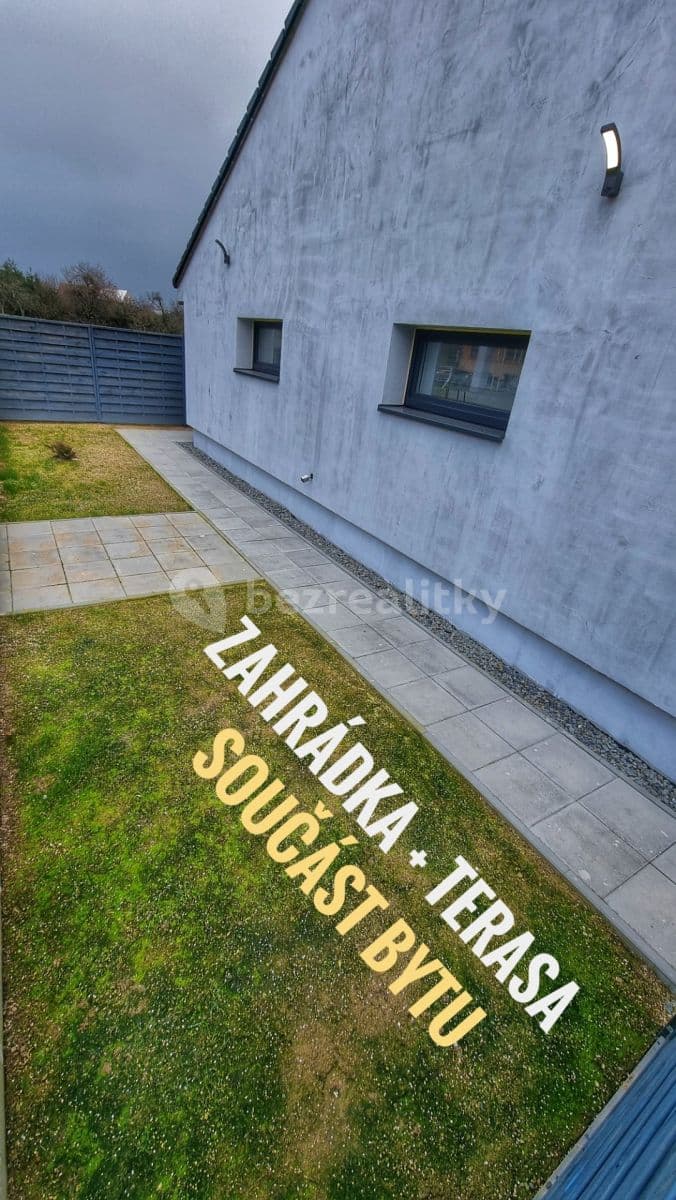 Pronájem bytu 1+kk 32 m², Dolní Újezd, Olomoucký kraj