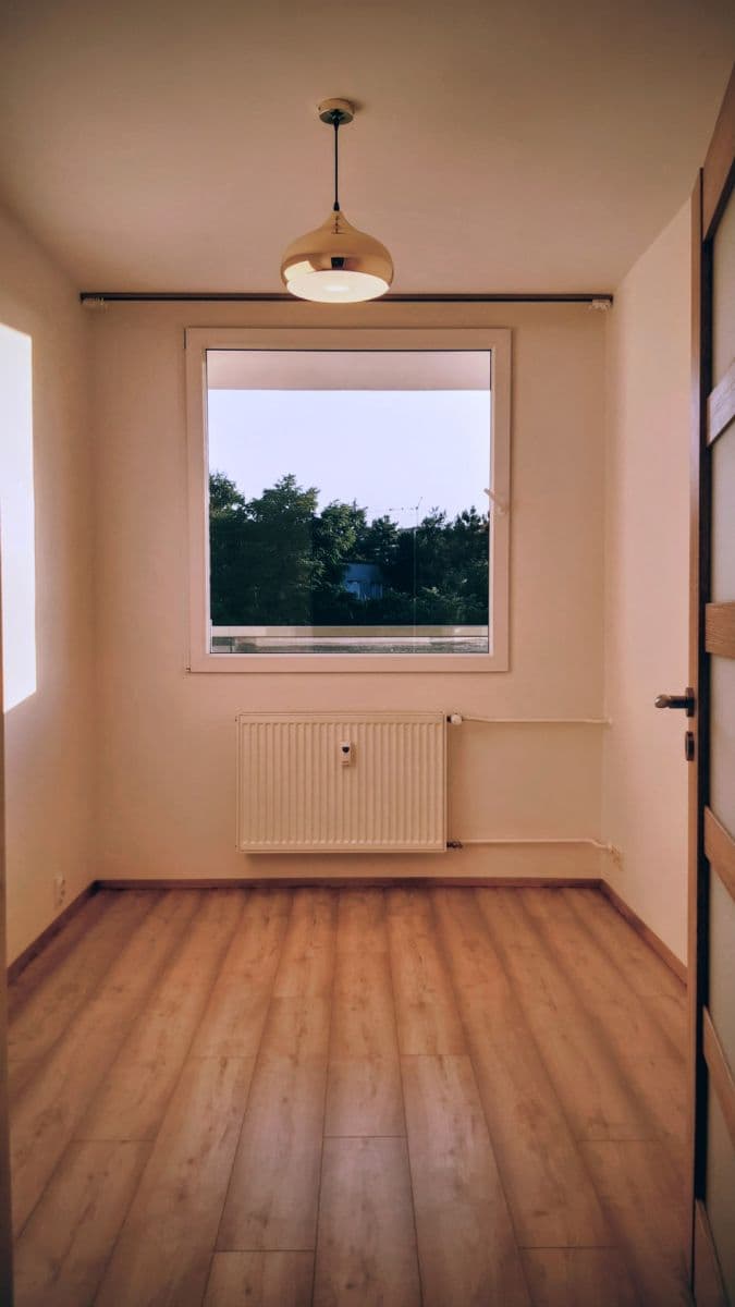 Pronájem bytu 2+1 46 m², V Křovinách, Praha, Praha Pronájem bytu 2+1 46 m², V Křovinách, Praha, Praha