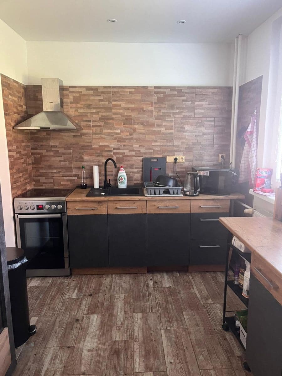 Pronájem bytu 2+1 56 m², Mikovcova, Česká Lípa, Liberecký kraj Pronájem bytu 2+1 56 m², Mikovcova, Česká Lípa, Liberecký kraj