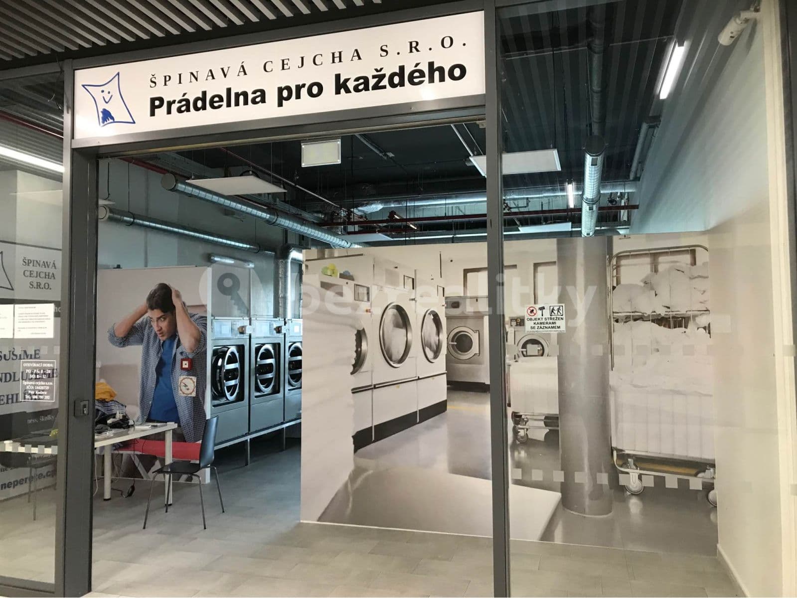 Pronájem bytu 1+kk 26 m², Mukařovského, Praha, Praha Pronájem bytu 1+kk 26 m², Mukařovského, Praha, Praha