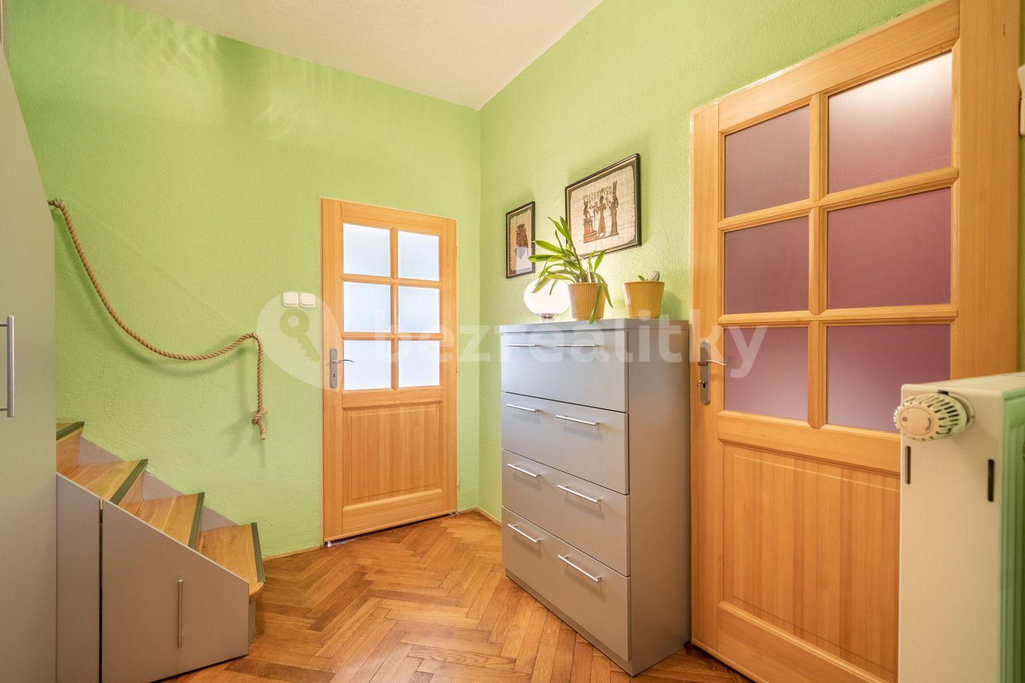 Prodej bytu 3+1 67 m², Obětí 6. května, Praha, Praha