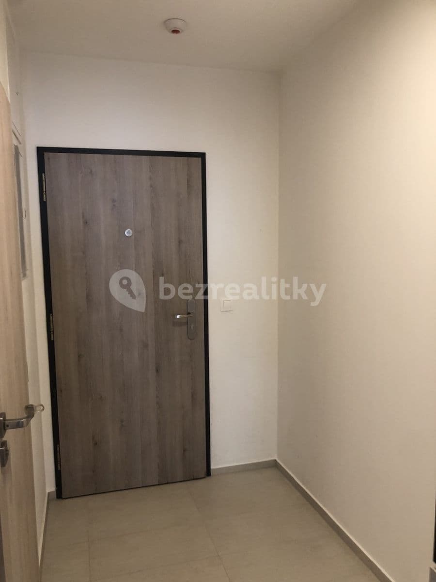 Pronájem bytu 1+kk 24 m², Na Vyhlídce, Rosice, Jihomoravský kraj Pronájem bytu 1+kk 24 m², Na Vyhlídce, Rosice, Jihomoravský kraj