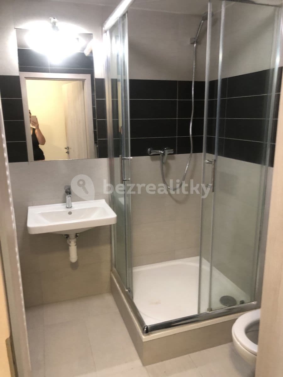 Pronájem bytu 1+kk 24 m², Na Vyhlídce, Rosice, Jihomoravský kraj Pronájem bytu 1+kk 24 m², Na Vyhlídce, Rosice, Jihomoravský kraj