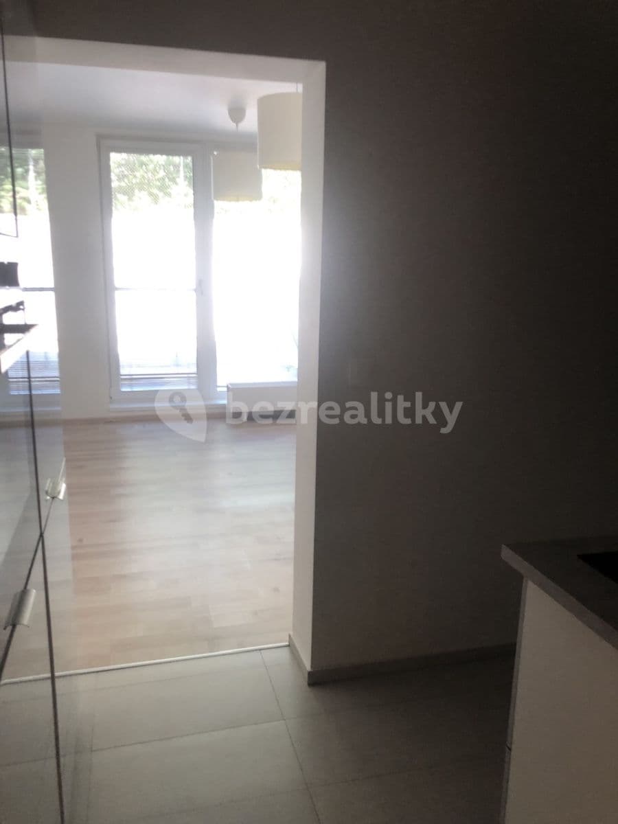 Pronájem bytu 1+kk 24 m², Na Vyhlídce, Rosice, Jihomoravský kraj Pronájem bytu 1+kk 24 m², Na Vyhlídce, Rosice, Jihomoravský kraj