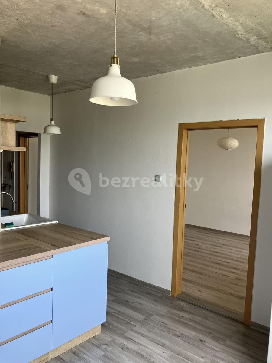 Pronájem bytu 2+1 65 m², Svazarmovská, Rožnov pod Radhoštěm, Zlínský kraj Pronájem bytu 2+1 65 m², Svazarmovská, Rožnov pod Radhoštěm, Zlínský kraj