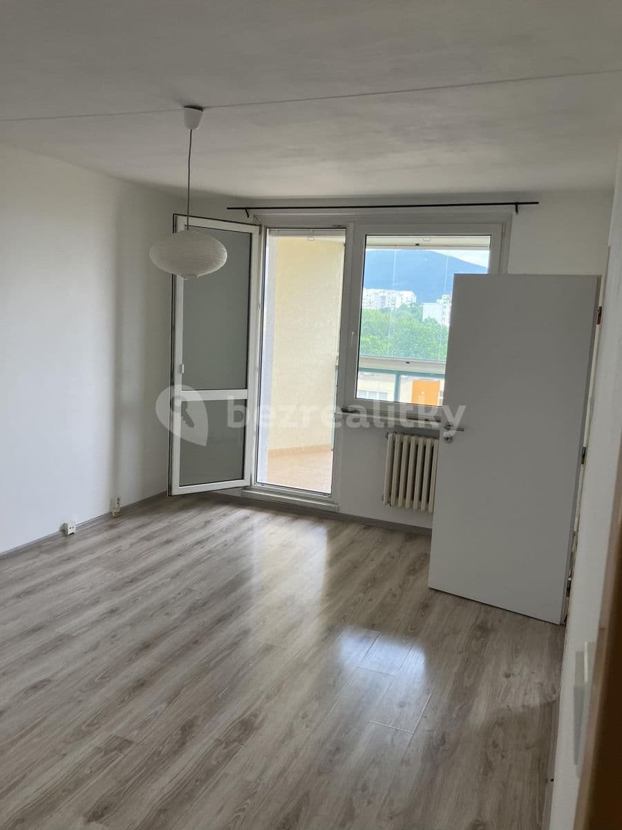 Pronájem bytu 2+1 65 m², Svazarmovská, Rožnov pod Radhoštěm, Zlínský kraj Pronájem bytu 2+1 65 m², Svazarmovská, Rožnov pod Radhoštěm, Zlínský kraj