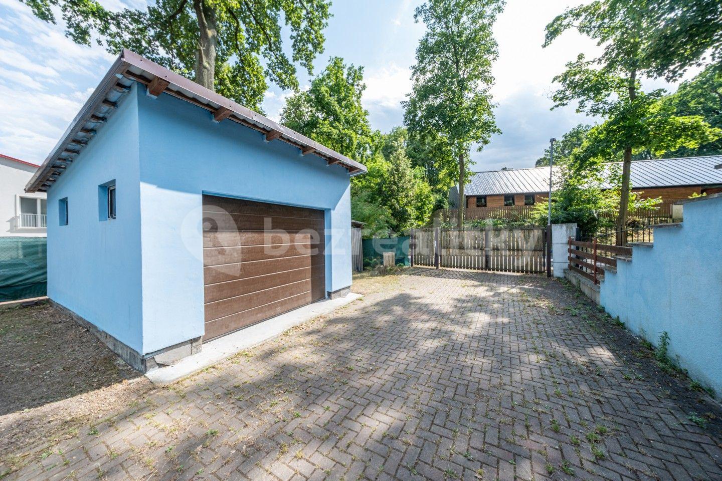 Prodej domu 110 m², pozemek 432 m², Pod Lesem, Milovice, Středočeský kraj