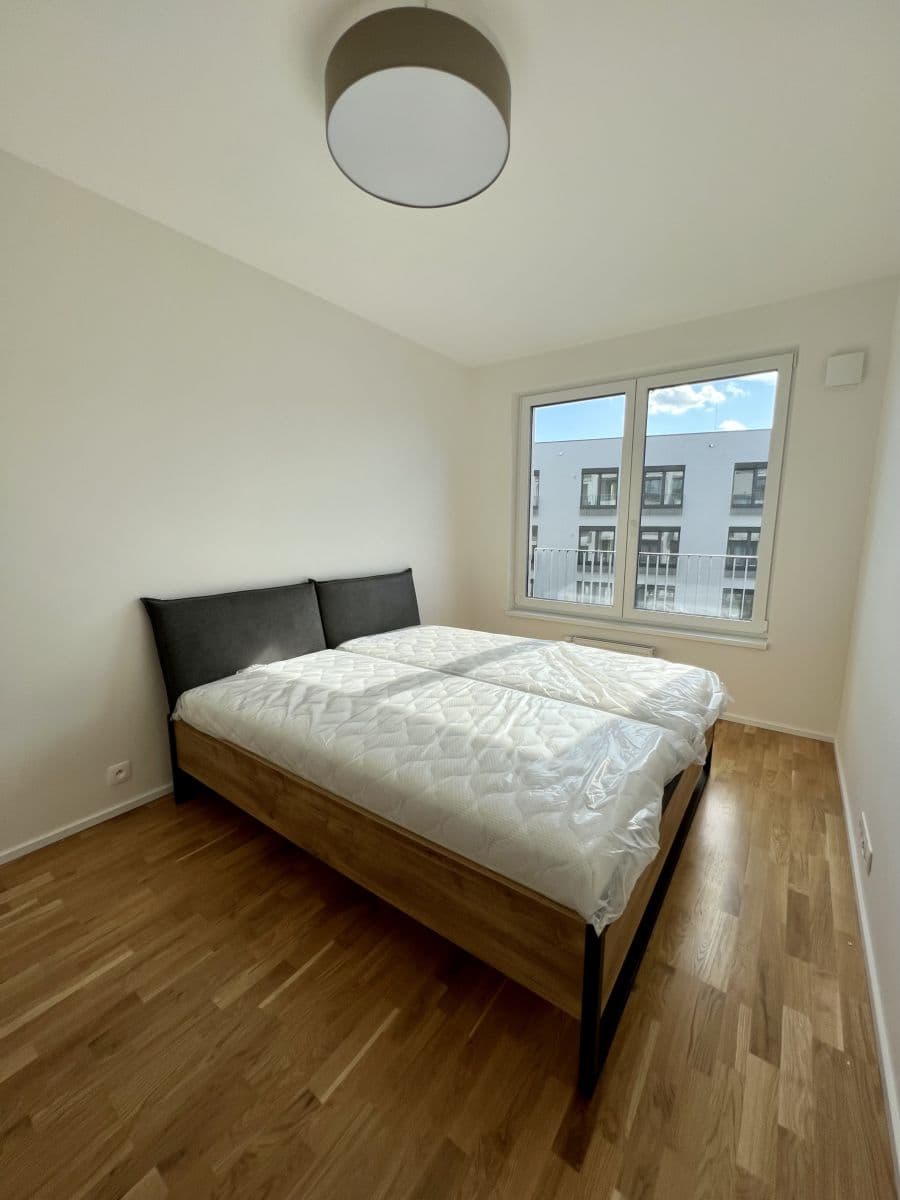Pronájem bytu 2+kk 59 m², Františka Kadlece, Praha, Praha Pronájem bytu 2+kk 59 m², Františka Kadlece, Praha, Praha