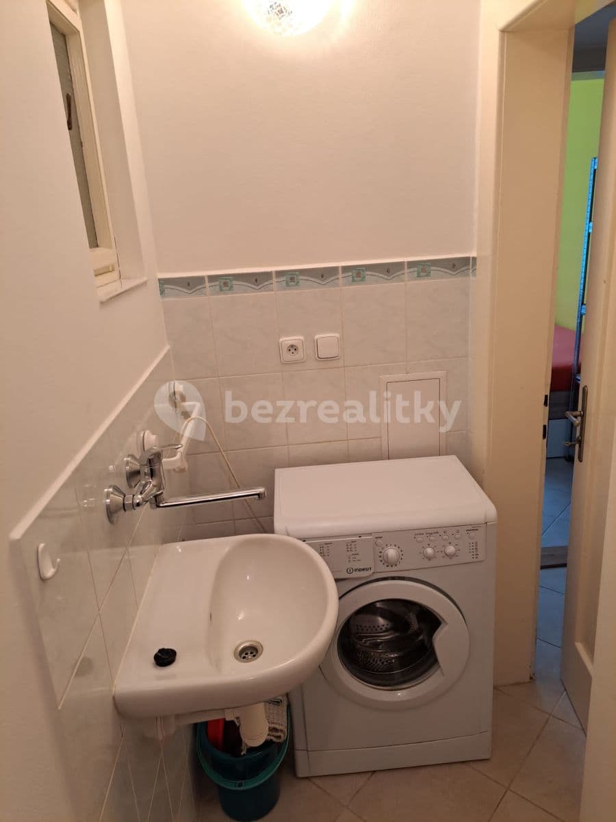 Pronájem bytu Garsoniéra 21 m², Hoblíkova, Brno, Jihomoravský kraj Pronájem bytu Garsoniéra 21 m², Hoblíkova, Brno, Jihomoravský kraj