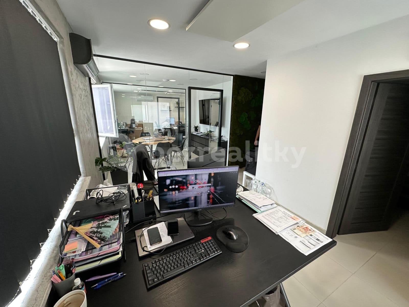 Pronájem kanceláře 56 m², Drahy, Uherské Hradiště, Zlínský kraj Pronájem kanceláře 56 m², Drahy, Uherské Hradiště, Zlínský kraj