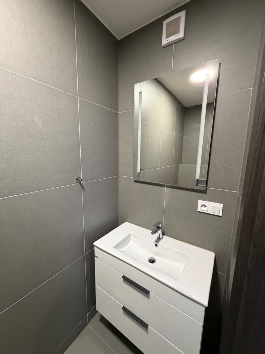 Pronájem kanceláře 56 m², Drahy, Uherské Hradiště, Zlínský kraj Pronájem kanceláře 56 m², Drahy, Uherské Hradiště, Zlínský kraj