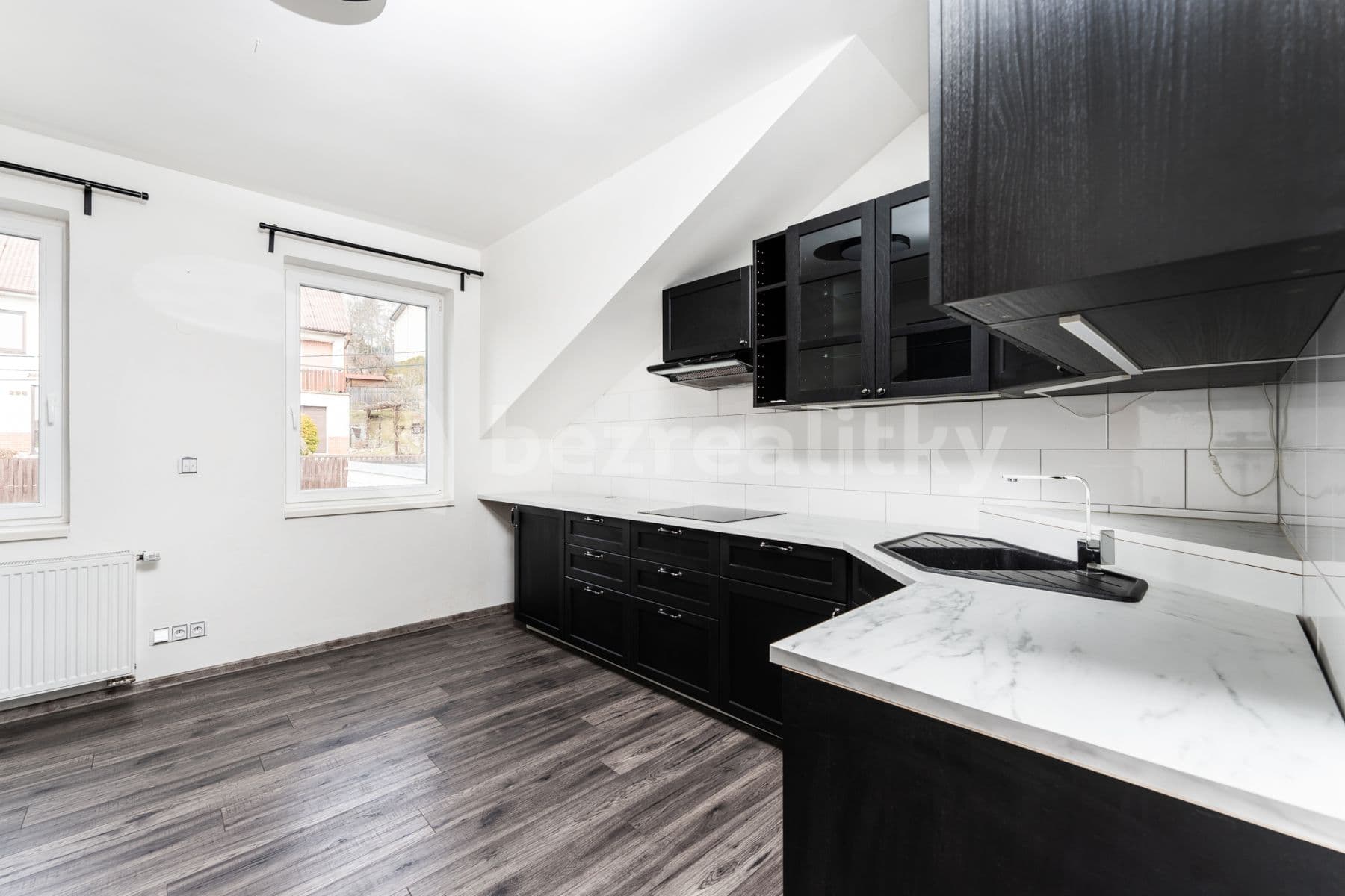 Pronájem bytu 4+1 113 m², Miličín, Středočeský kraj Pronájem bytu 4+1 113 m², Miličín, Středočeský kraj