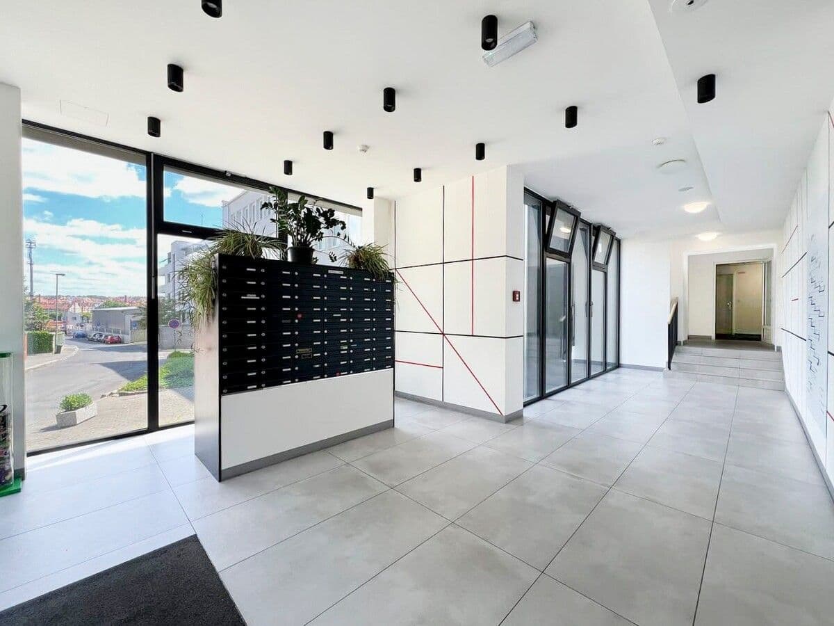 Pronájem bytu 1+kk 27 m², Perucká, Praha, Praha Pronájem bytu 1+kk 27 m², Perucká, Praha, Praha