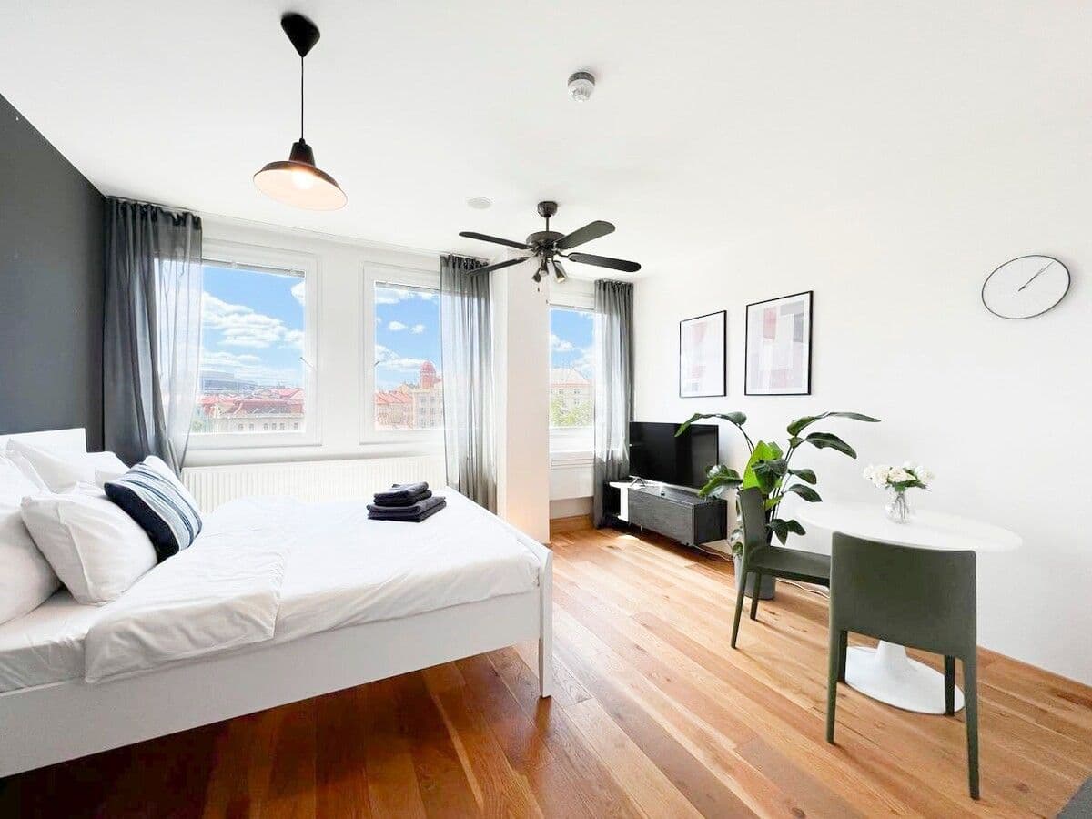 Pronájem bytu 1+kk 27 m², Perucká, Praha, Praha Pronájem bytu 1+kk 27 m², Perucká, Praha, Praha