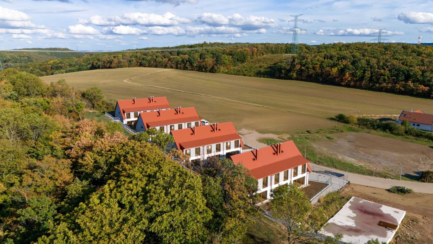 Prodej domu 106 m², pozemek 147 m², Mořina, Středočeský kraj Prodej domu 106 m², pozemek 147 m², Mořina, Středočeský kraj