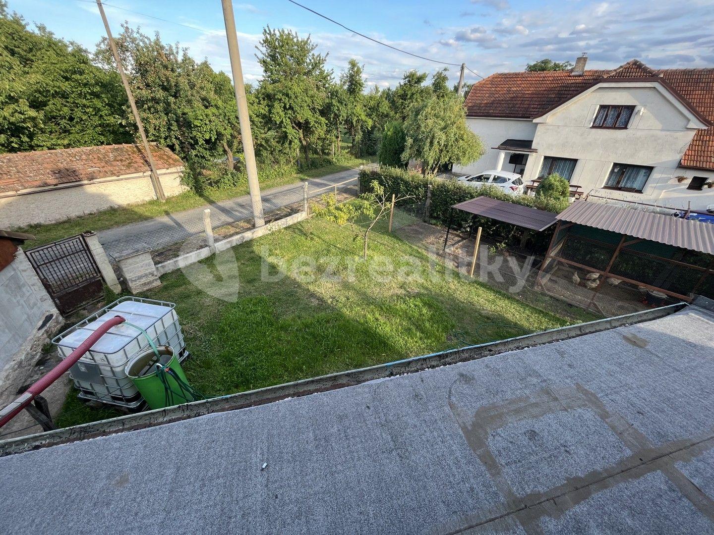 Prodej domu 65 m², pozemek 762 m², Uhlířská Lhota, Středočeský kraj