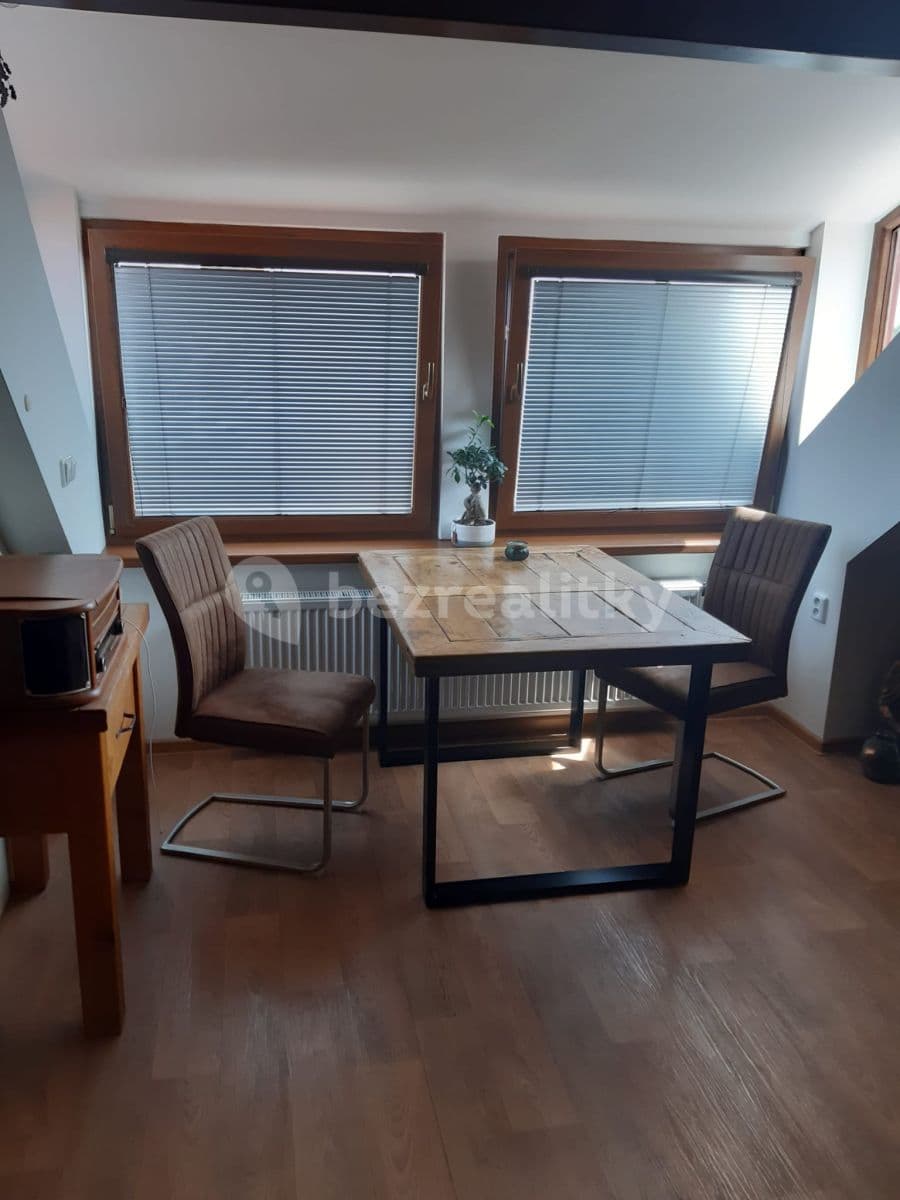 Pronájem bytu 1+kk 70 m², Rožnovská, Praha, Praha Pronájem bytu 1+kk 70 m², Rožnovská, Praha, Praha
