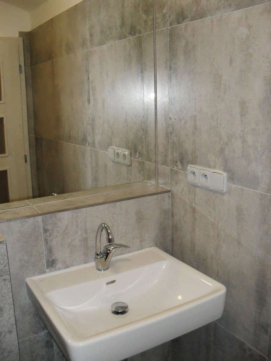 Pronájem bytu Garsoniéra 28 m², Gorazdova, Brno, Jihomoravský kraj Pronájem bytu Garsoniéra 28 m², Gorazdova, Brno, Jihomoravský kraj