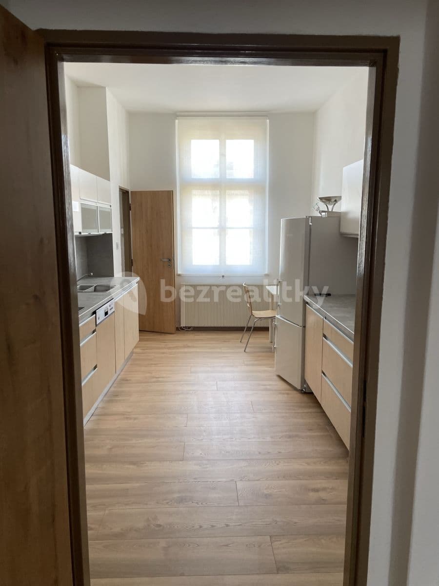 Pronájem bytu 1+1 38 m², Duškova, Praha, Praha Pronájem bytu 1+1 38 m², Duškova, Praha, Praha