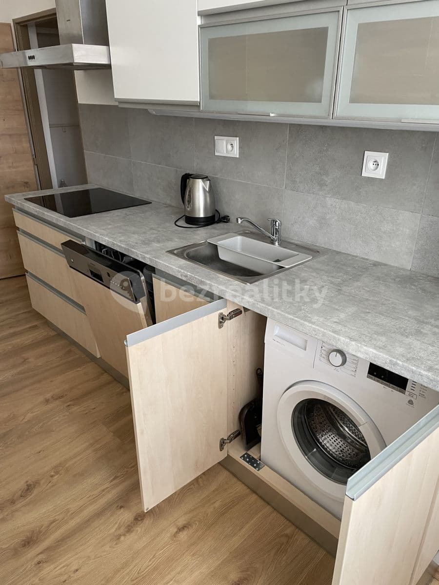 Pronájem bytu 1+1 38 m², Duškova, Praha, Praha Pronájem bytu 1+1 38 m², Duškova, Praha, Praha