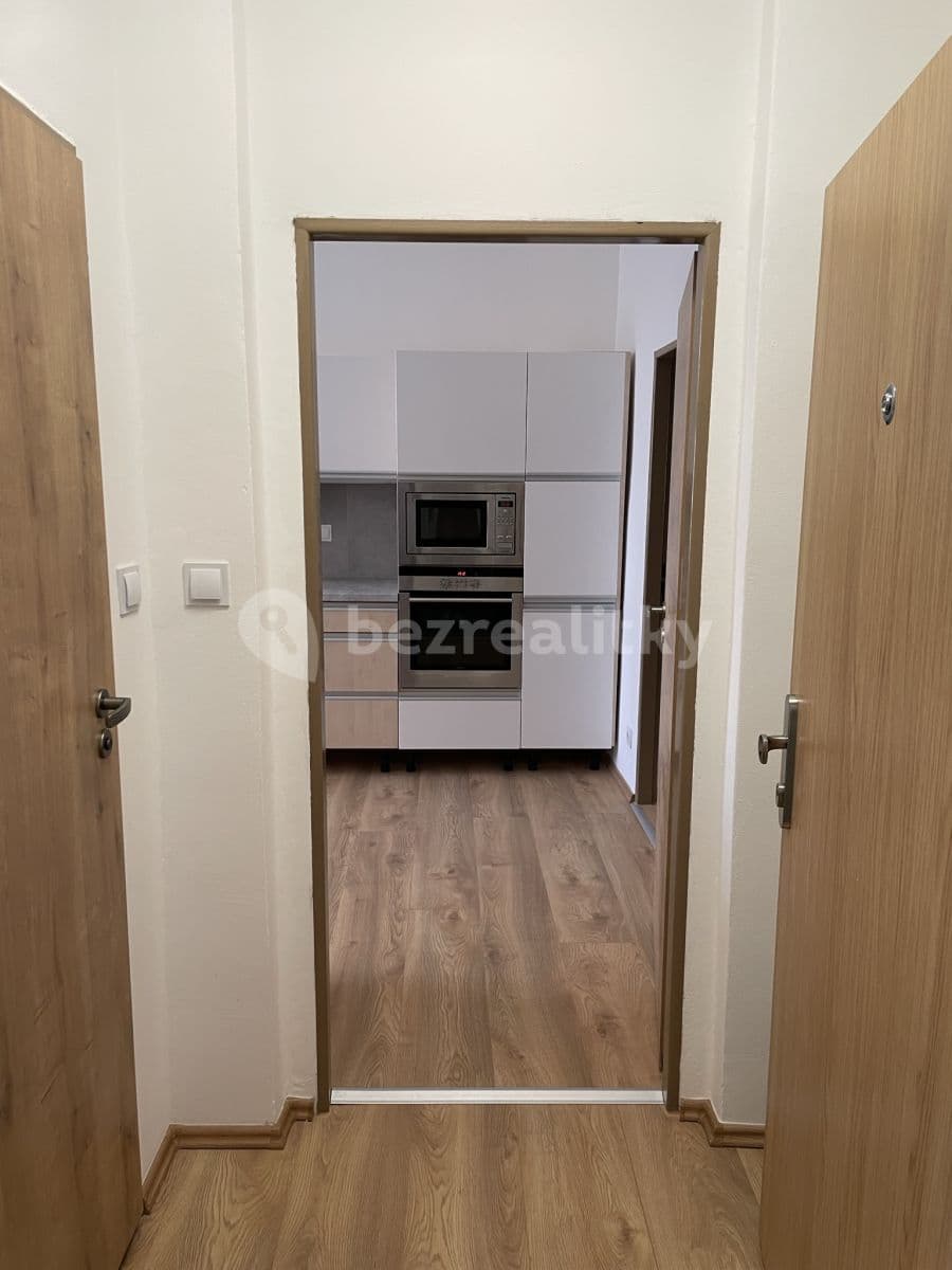 Pronájem bytu 1+1 38 m², Duškova, Praha, Praha Pronájem bytu 1+1 38 m², Duškova, Praha, Praha