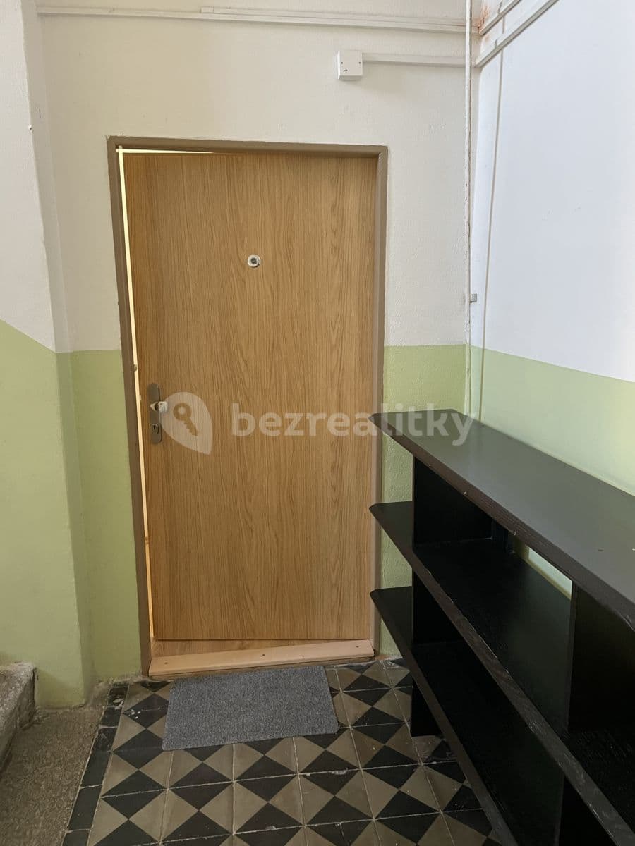 Pronájem bytu 1+1 38 m², Duškova, Praha, Praha Pronájem bytu 1+1 38 m², Duškova, Praha, Praha