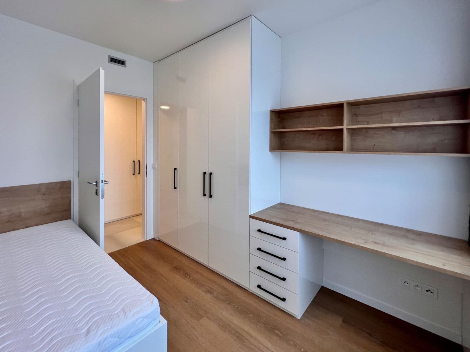 Pronájem bytu 3+kk 65 m², U Plynárny, Praha, Praha Pronájem bytu 3+kk 65 m², U Plynárny, Praha, Praha
