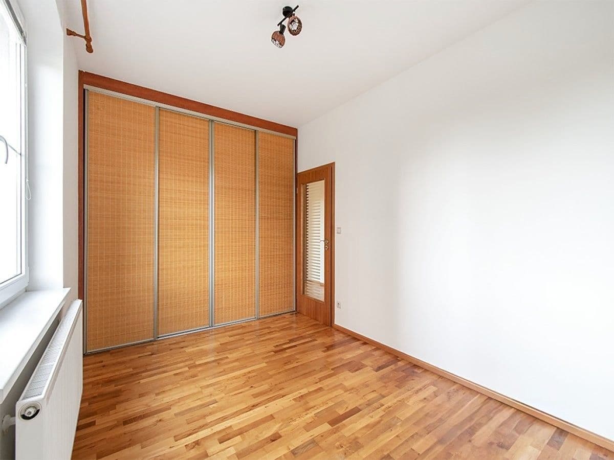 Prodej bytu 2+kk 50 m², Tavolníková, Praha, Praha Prodej bytu 2+kk 50 m², Tavolníková, Praha, Praha