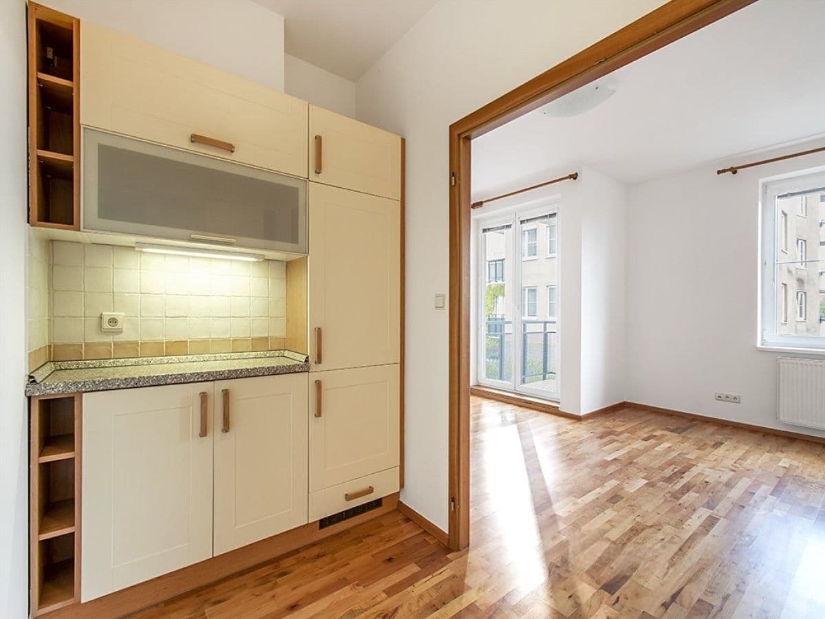 Prodej bytu 2+kk 50 m², Tavolníková, Praha, Praha Prodej bytu 2+kk 50 m², Tavolníková, Praha, Praha