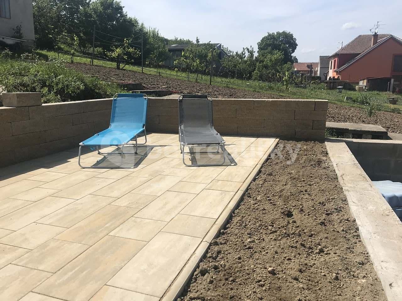 Pronájem chaty, chalupy, Milovice, Jihomoravský kraj Pronájem chaty, chalupy, Milovice, Jihomoravský kraj