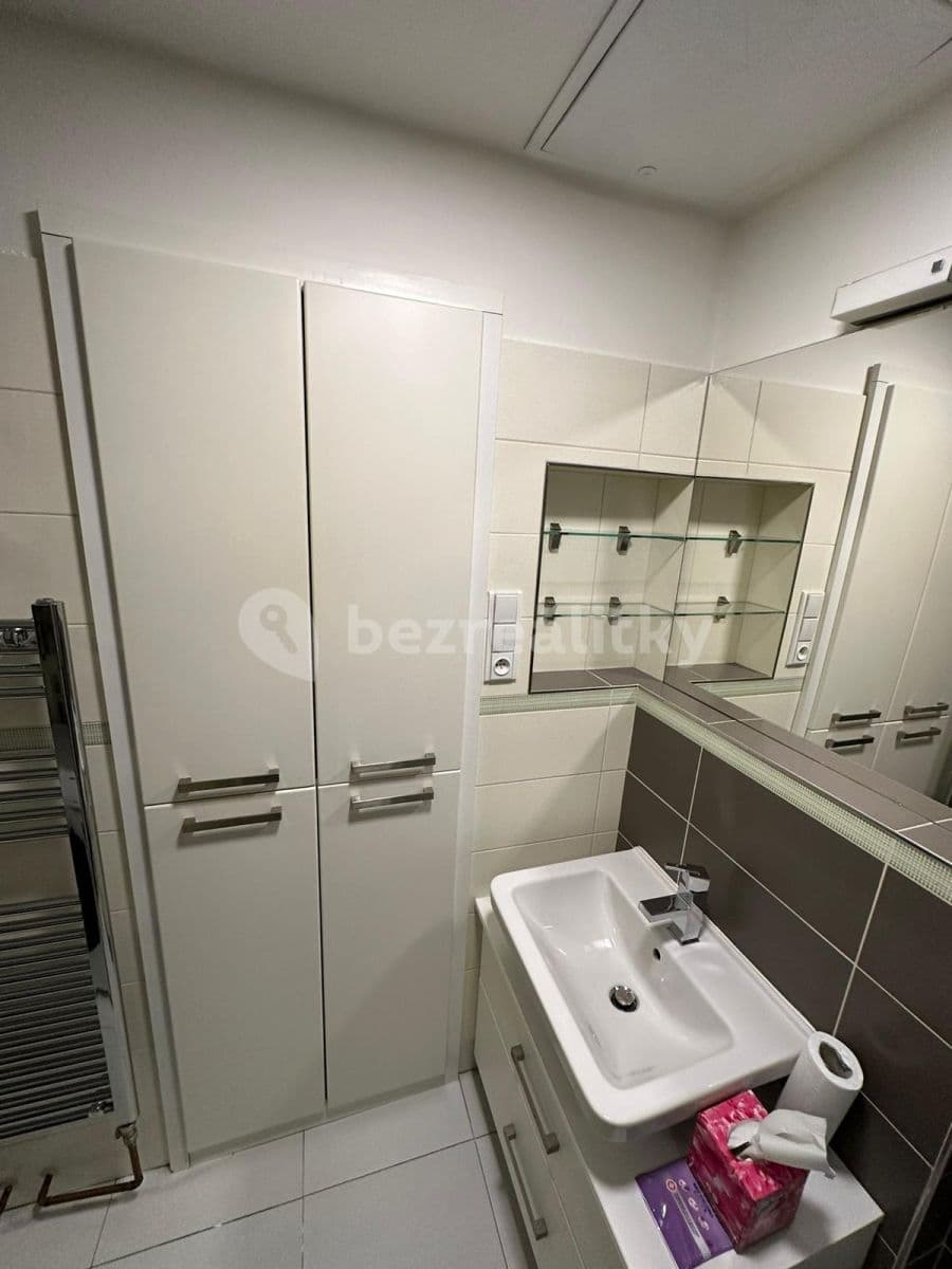 Pronájem bytu 2+kk 46 m², Ruská, Praha, Praha Pronájem bytu 2+kk 46 m², Ruská, Praha, Praha